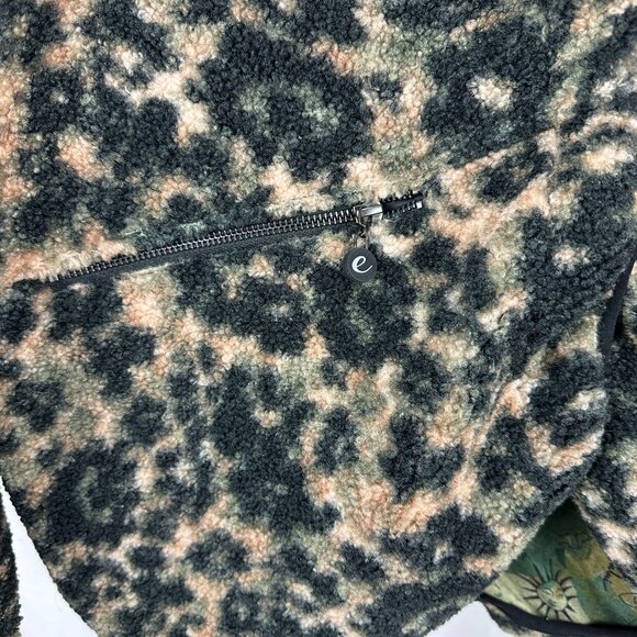 Calme XXL Printed Fleece Jacket Camouflage Pattern Polyester & Bamboo - Picture 6 of 13